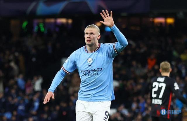 致敬CP3！快船主场球迷之墙摆满了保罗“空接之城”时期的球衣（向CP3致意！快船主场球迷墙挂满保罗“空接之城”时代球衣）