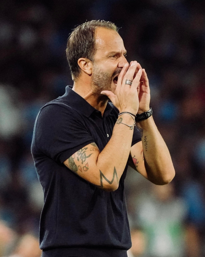 头哥：能以第6收尾很高兴，祝贺诺里斯赢得他第一个世界冠军（头哥：第六收官已满足，恭喜诺里斯加冕生涯首个世界冠军）