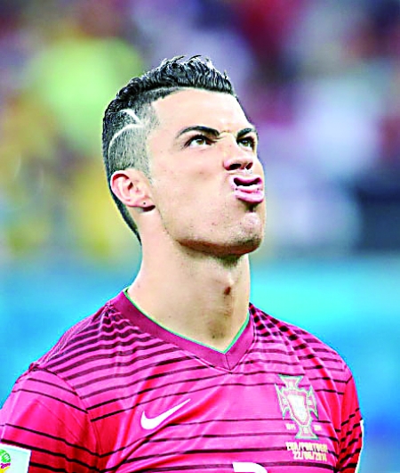 李玮锋：联赛中轴都是外援造成国足没人，这两年踢球孩子多了（李玮锋：联赛中轴被外援占据致国足用人荒，近两年踢球的孩子多了）