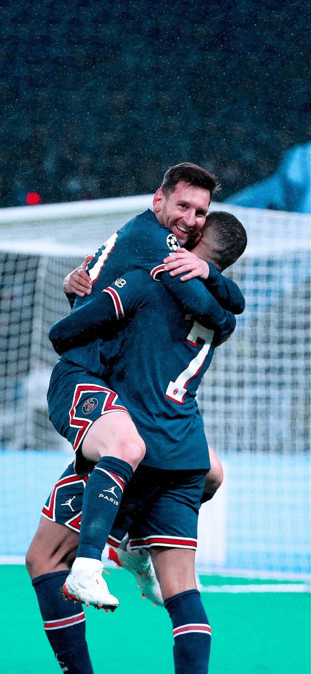 意媒：本托想离开沙特转会欧洲，国米和米兰对其感兴趣（意媒称本托欲离开沙特赴欧洲发展，国米与米兰有意引进）