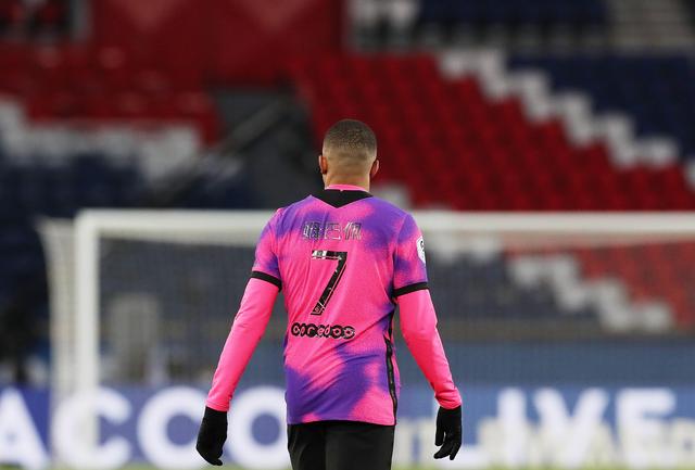 足球世界杯安保升级，启用AI面部识别（足球世界杯安保再升级：AI人脸识别上岗）