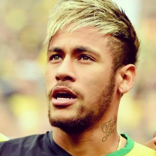 赫内斯谈拜仁明年目标：国内双冠王，在欧冠尽可能走远一些（赫内斯：拜仁明年冲击国内双冠，欧冠力求走得更远）